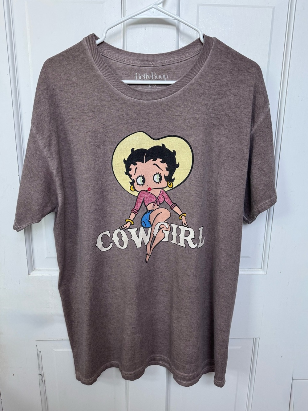 Betty Boop Women’s Cowgirl Graphic Tee - Brown